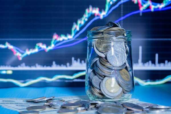 港股黄金股普跌 赤峰黄金跌超5% 现货黄金跌破3370美元